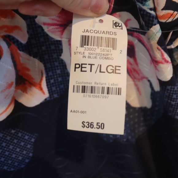 JM COLLECTION NWT Petite Short Sleeve Printed Top  PL - Picture 3 of 9